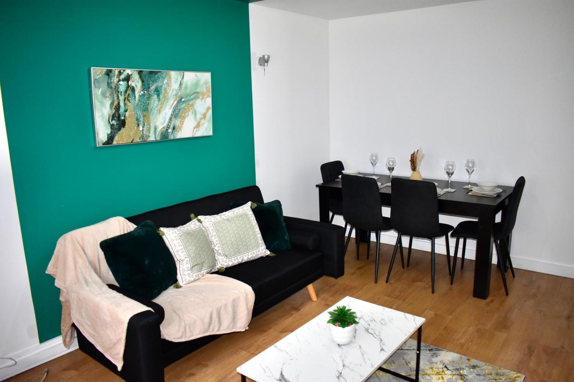 Luxury 2 Bedroom Apartment, Parking, Few Minutes Walk From Wembley Stadium 伦敦 外观 照片